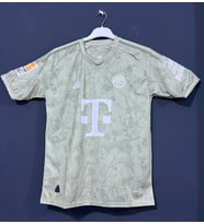 Bayern/münih 2023/24 Sezonu isimsiz Oktoberfest Forması h