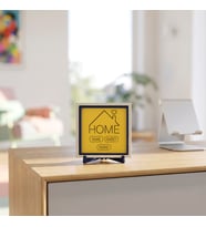 Modern Home Sweet Home Tasarımlı Dekoratif Obje, Çalışma Masanız İçin Şık Aksesuar 10x10 cm