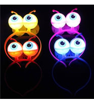 Nessiworld  Rengarenk 3 Farklı Fonksiyonda Yanan Led Işıklı Uzaylı Göz Taç 1 Adet 18x12 cm (Krem)