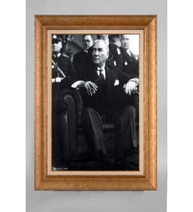 Altın Varaklı Paspartulu Çerçeveli Atatürk Tablo sd248