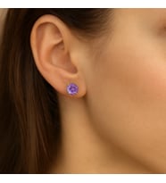Mor Zirkon Taşlı Minimalist Çivi Küpe – 0.7 cm
