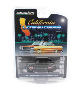 Greenlight California Lowriders Series 5 - 1947 Ford Deluxe Convertible 1/64 Model Araba (Siyah)