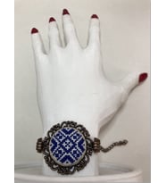 Kanaviçe İşlemeli Bileklik (SAKS MAVI)