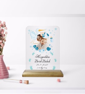 BK Gift Kişiye Özel Fotoğraflı Hoşgeldin Bebek Tasarımlı Ahşap Standlı Çerçeve Mavi-3