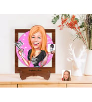 BK Gift Kişiye Özel Kadın Dövme Sanatçısı Karikatürlü Ahşap Standlı 3D Biblo-1 (Beyaz)