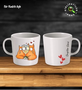 KirliPatiler Taş Kupa Fincan Üzeri Sevgili Kedi Baskılı (Model 1)