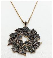 Aşina Gümüş - Papatya Elmas Montur Kolye Swarovski Taşlı Sevgiliye Hediye