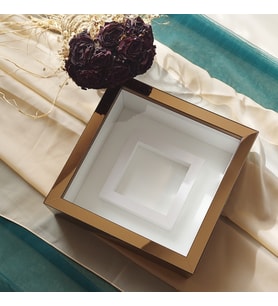 25x25 Cm Fotoğraf Bölümlü Bronz Verda Anı Çerçevesi-6 cm Derinlikli Anı Çerçevesi(Fotoğraf Hediye)