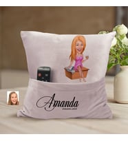 BK Gift Kişiye Özel Anne Karikatür Tasarımlı Organizer Kumanda ve Atıştırmalık Cepli Pembe Kırlent Yastık-7 Arkadaşa Hediye, Cepli Yastık