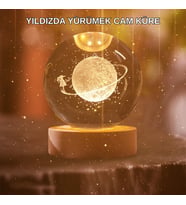 Kız Figürlü Sarı Cam Küre Işıklı Büyük Boy Ahşap Standlı Dekor