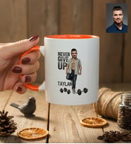 Kişiye Özel Karikatürlü Never Give Up Motivasyon Kupa Bardak Doğum Günü Hediyesi
