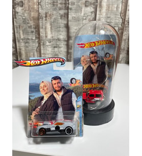 Kişiye özel resimli hot wheels araba ve fanus içinde ledli hot wheels araba