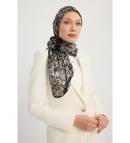 Schaless Etnik Bahar - Pudra - Aurora Desenli Janjan Eşarp - 90x90 Cm (Siyah)