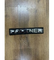 Peugeot Partner Arka Bagaj Yazısı 2002-2008