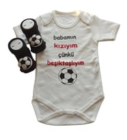 Hoşgeldin Bebek, Yenidoğan Kız Bebek, Siyah Beyaz Taraftar Baskılı Badi Aksesuarlı Çorap Hediye Seti (Siyah - Beyaz)
