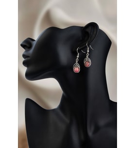 Sıkma Doğal Taş Koyu Pembe Örgülü Küre Kesim Küpe