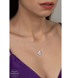 SWAROVSKİ CRYSTAL ŞANS ÇİÇEĞİ 925 AYAR GÜMÜŞ KOLYE