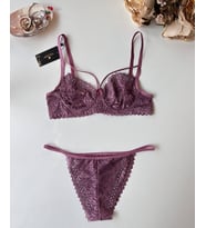 Lace Love Parlak Kumaş Dantelli Balenli Cheeky Külot Sütyen Takım (Gül Kurusu)