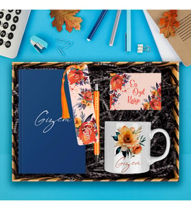 eJOYA Kişiye Özel Tasarım Defter & Kalem & Kupa & Akrilik Kitap Ayracı Hediye Kutusu 114391 (Lacivert)