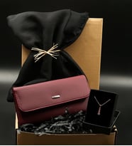 Siyah Şal& Bordo Kadın Cüzdanı& Rose Gold Zirkon Taşlı Kolye Hediye Seti