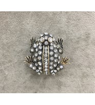 Aşina Gümüş - Elmas Montur Kurbağa Broş - Swarovski Taşlı Sevgiliye Hediye