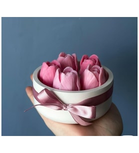 Muud Atelier El yapımı Lale Mum Kaseli (Pembe Geçişli)