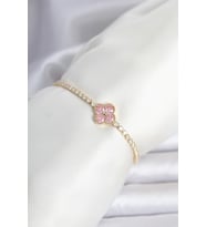 Pirinç Gold Renk Pembe Zirkon Taşlı Yonca Model Su Yolu Kadın Bileklik TJ-BB8466