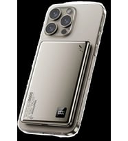 Pilelistore   PW555 5.000 mAh Dijital Göstergeli 18W Type-C ve 15W Kablosuz Şarj PD Hızlı Şarj Magsa