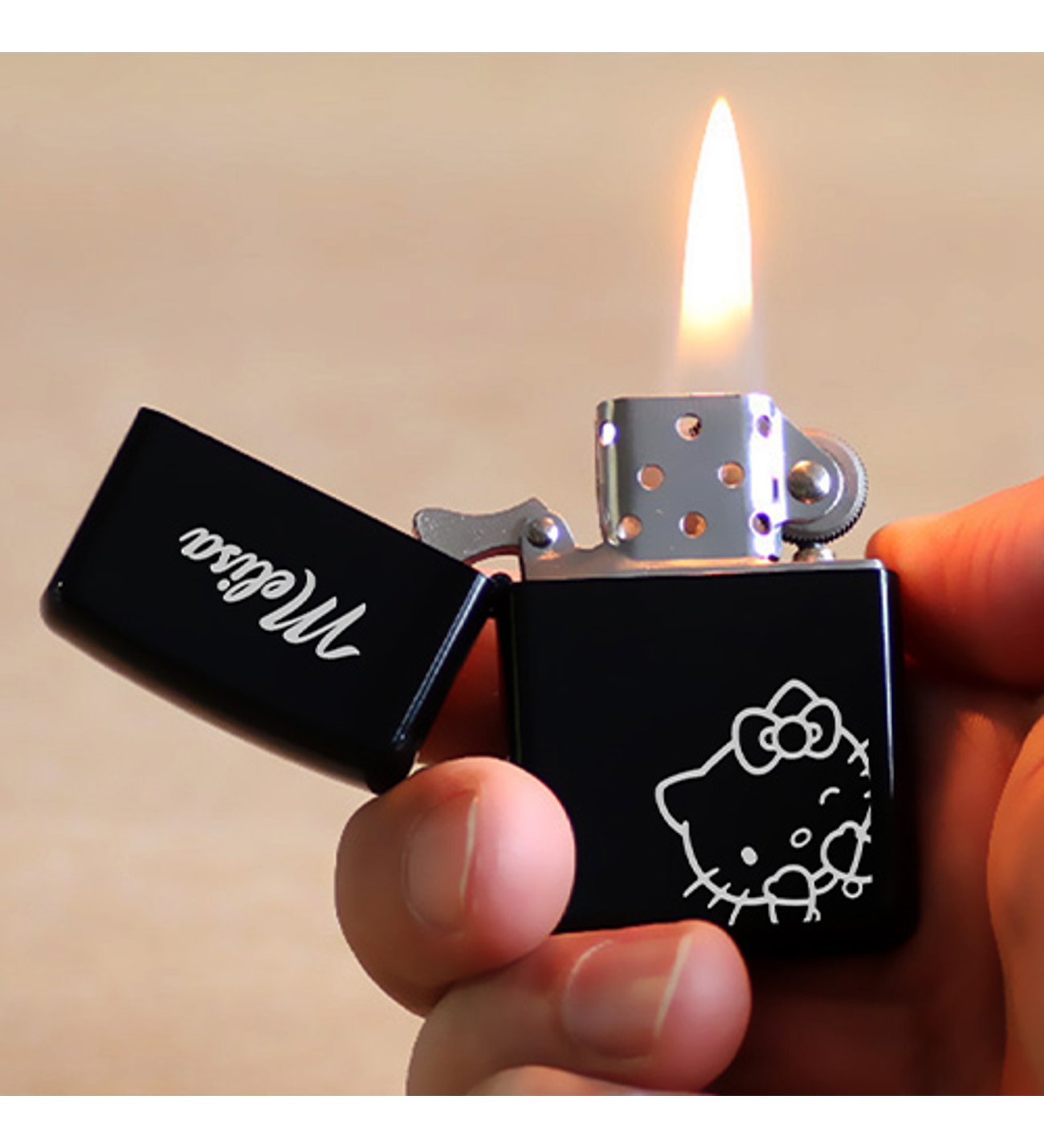 Kişiye Özel İsimli Benzinli Siyah Zippo Çakmak - Hello Kitty Baskılı