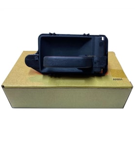 Volvo  S70   1997-2000; Ön Çamurluk Delikli Sağ Oem No: (9152680)