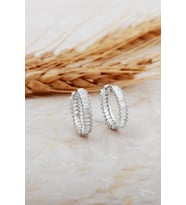 17 Mm Baget Taşlı Orta Boy Rodyumlu Gümüş Halka Küpe 7125