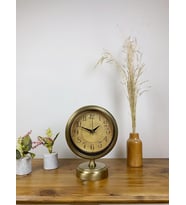 Eskitme Metal Dekoratif Masa Saati 25×20 Cm
