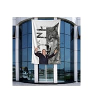 Bozkurt İşareti yapan Alparslan Türkeş 140gr Premium Raşel Kumaş Bayrak 4x6 Metre