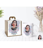 BK Gift Kişiye Özel Ahşap Kutuda Anneler Günü Temalı Canım Annem Karikatürlü Beyaz Kupa Bardak