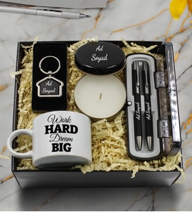 Work Hard Dream Big Motto Fincan & Ev Anahtarlık & Metal Kutulu Mum & Versatil ve Tükenmez Kalem Hediye Seti