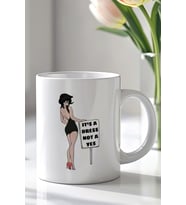 Feminist Mesajlı Kadın Figürlü 330ml Baskılı Beyaz Seramik Kupa Bardak