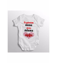 Üzgünüm Anne Aynı Adama Aşığız Yazılı Baskılı Bebek Zıbını