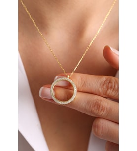 Gold Zirkon Taşlı Çerçeveli Çeyreklik Gümüş Kolye