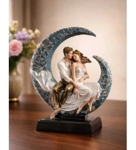 Hilal Ay İçinde Oturan Romantik Sevgililer Polyester Biblo Büyük Boy 40 Cm
