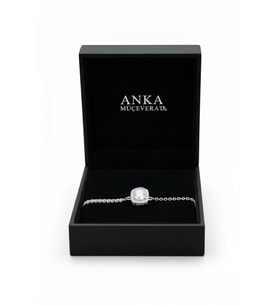 Işıklı Kutuda 925 Ayar Gümüş Baget Bileklik Kadın