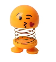 Öpücük Atan Emoji Smile Zıp Zıp Kafa 8 cm Araba Torpido Süsü Masaüstü Dekoratif Figür Pasta Süsü