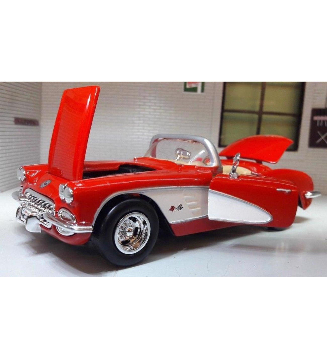 MotorMax 1959 Chevrolet CORVETTE Kırmızı 1/24 Model Araba