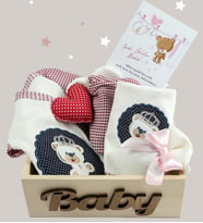Ahşap Kutusunda Hoşgeldin Bebek Unisex Yenidoğan Hediye Seti