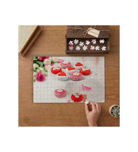Renkli Kurabiyeler ve Güller Tasarımı 240 parça Ahşap Puzzle Ahşap Kutuda MP01783
