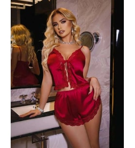 Amora Secret Bordo Dantel İşlemeli İnce Askılı Önden Bağlamalı Saten Şortlu Takım