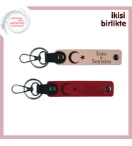 Kişisel Dokunuşuyla Fark Yaratan Hediye – Ay Yıldızlı Deri Anahtarlık x2'li, Yavru Ağzı-Kırmızı