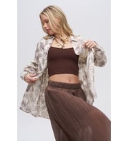Kadın Kahverengi Yaprak Desenli Oversize Bej Gömlek