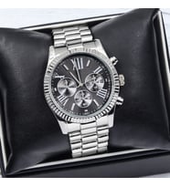 Yeni Sezon M Kors Model Özel Saat Kutulu Metal Kordon Gümüş Renkli Erkek Kol Saati Arkadasa Abiye Sevgiliye Kocaya Babaya Kardese Ese Koca Dayiya Dogum Gunu Yildonumu İcin Kol Saati Hediye Dogum Gunu İcin Hediyelik Avantajlı Ürün