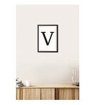  Siyah V Harfi  20X30 CM Ahşap Mdf Tablo