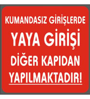Yaya Girişi Diğer Kapıdan Yapılmaktadır 15x15 cm Sticker